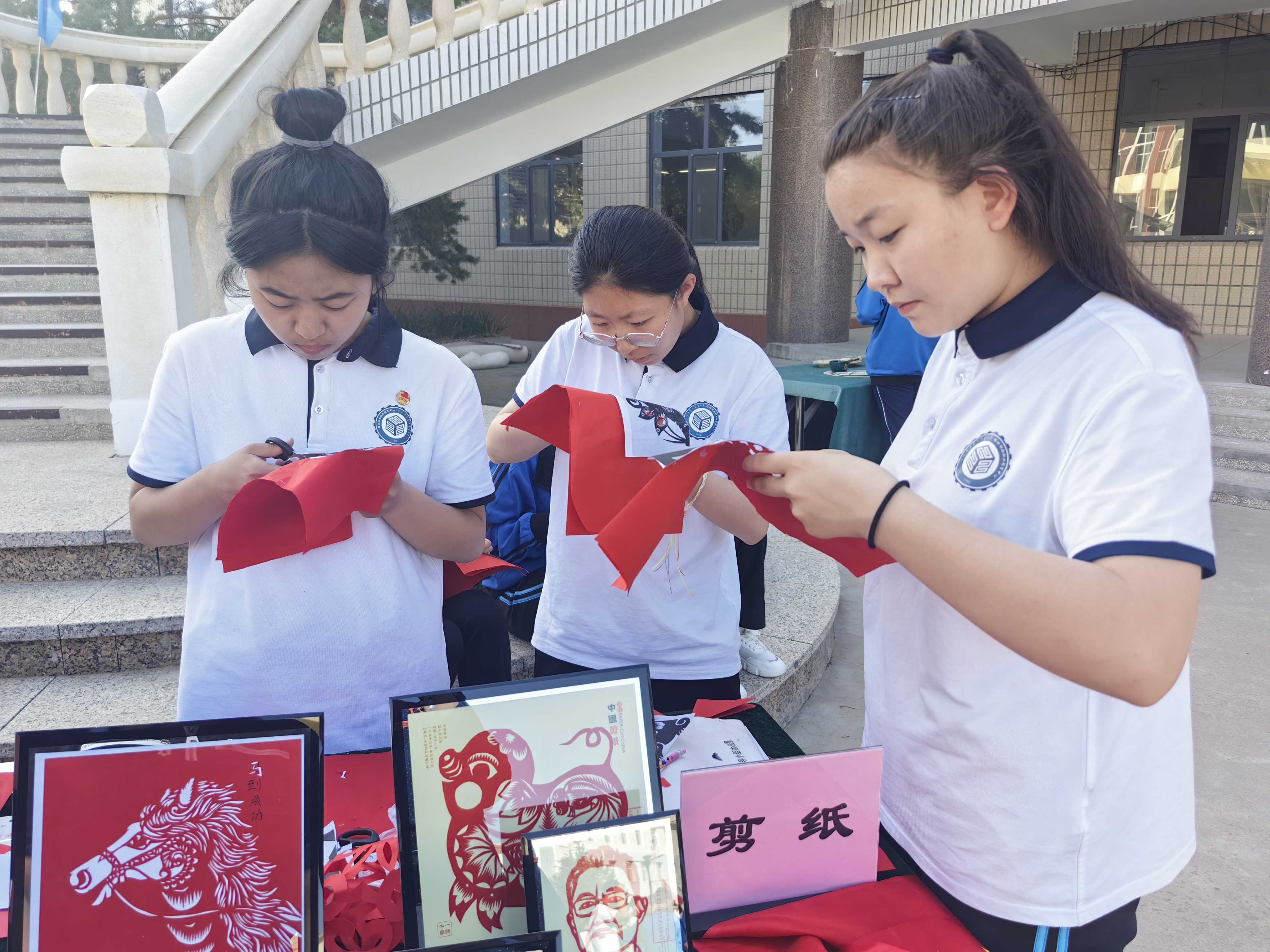 一技在手 一生无忧——锡林郭勒盟五举措推动职业教育发展显成效相关图片